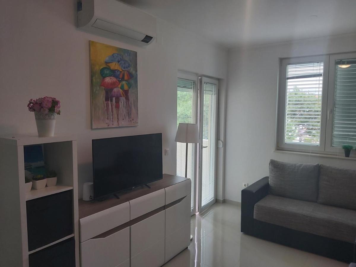 Apartment Adrijana 诺瓦利娅 外观 照片